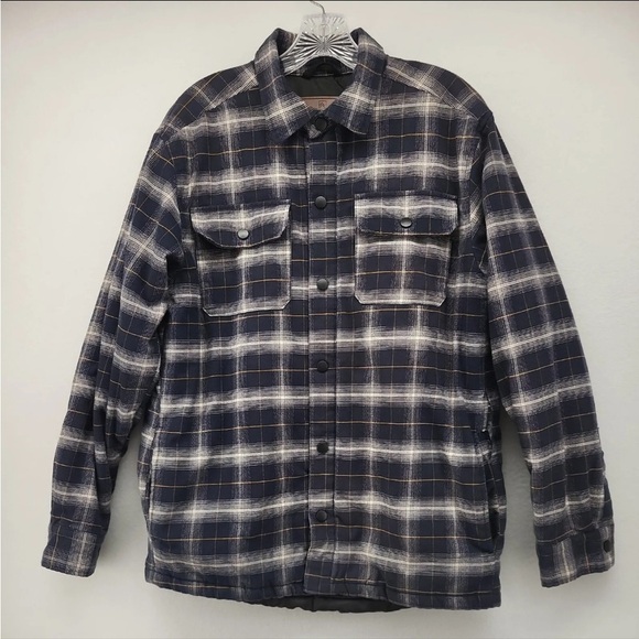 Rugged Elements Other - NWT Rugged Emements Men's
Jacket Blue Plaid Small Lined Quilted Shirt size Large